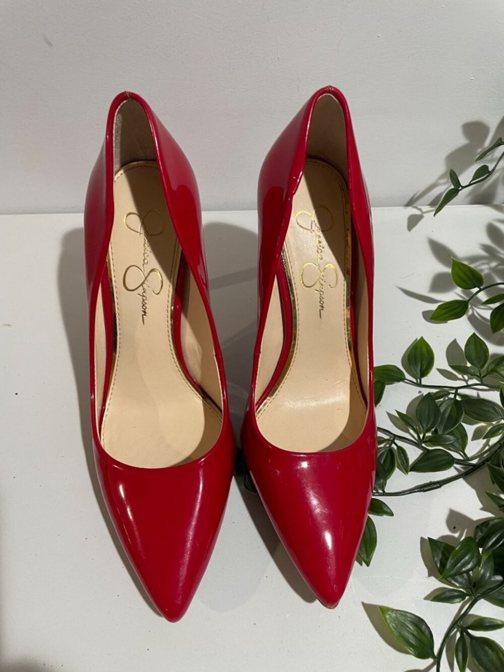 Jessica Simpson Red Patent Pumps Heels 7M/37.5 Pointed Toe Classic Stiletto